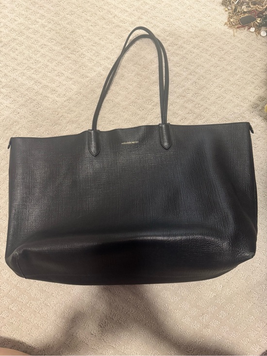 Alexander McQueen Handbags - Alexander McQueen Black Leather Tote